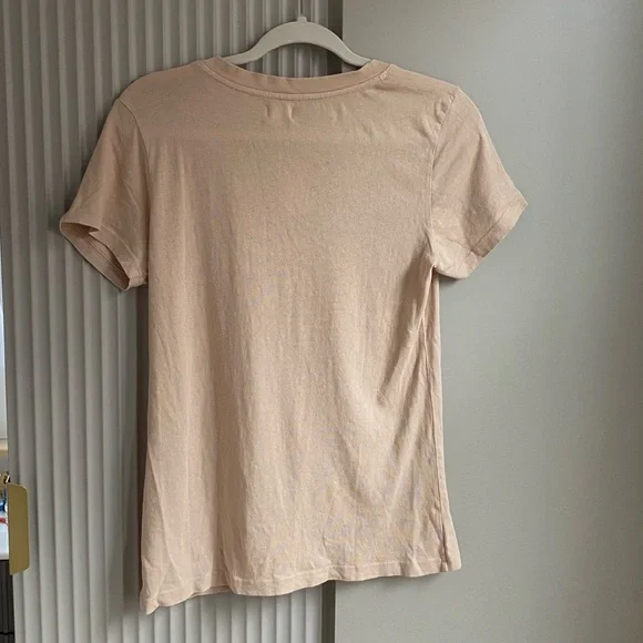 L’Agence Becca Nude V neck tee L NWT - Picture 3 of 5